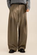 Men’s Wide-Leg Pleated Trousers