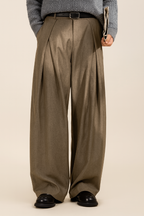 Men’s Wide-Leg Pleated Trousers