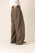 Men’s Wide-Leg Pleated Trousers