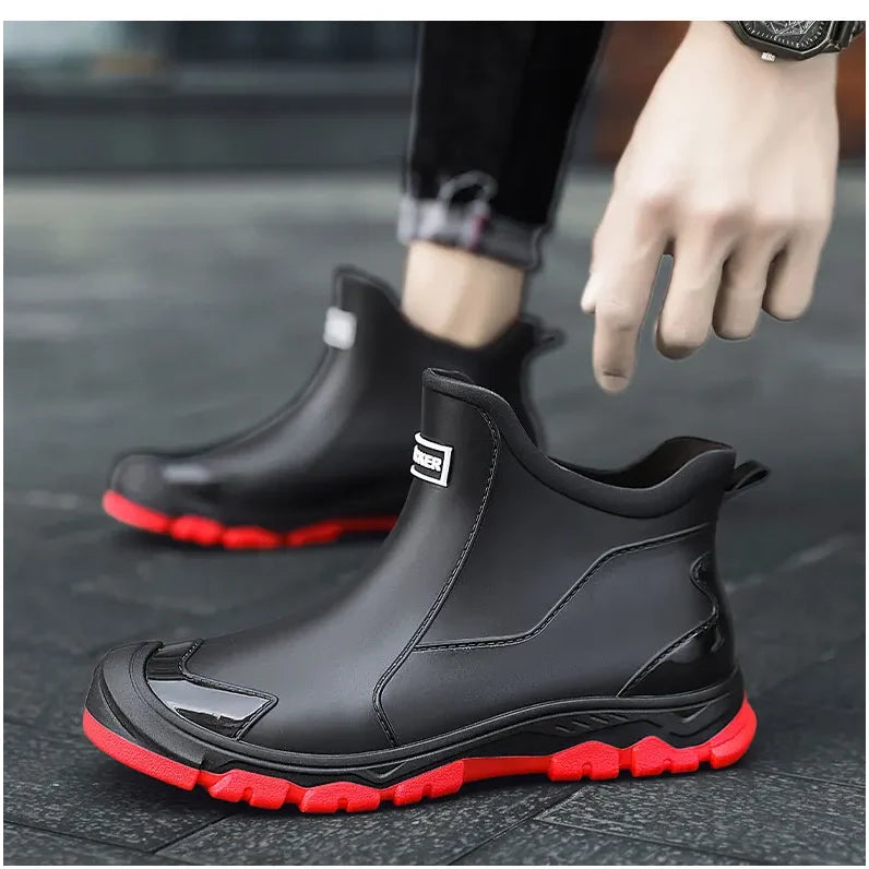 Men's Pull-On Rain Ankle Boots, Black red – pull tab view