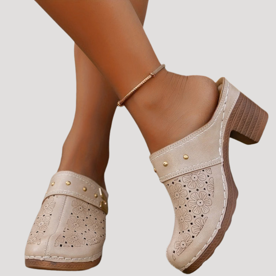 Women's Clog Shoes for Autumn Seasonal Outdoor Outings