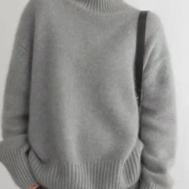 Women's Cozy Turtleneck Sweater for Autumn Winter Layering