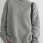 Women's Cozy Turtleneck Sweater for Autumn Winter Layering