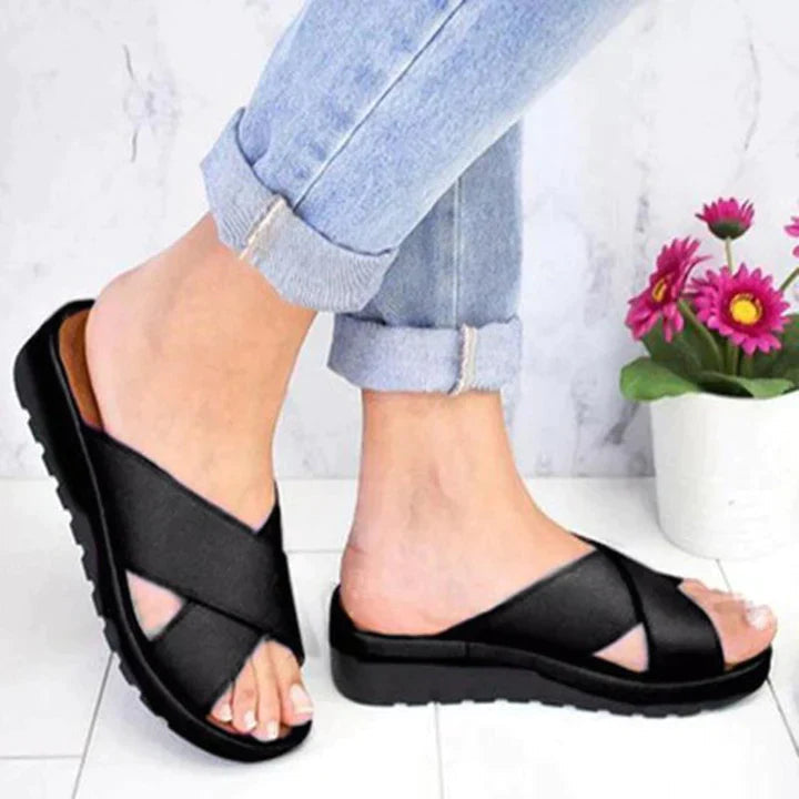 Women's Cross Strap Slippers for Leisure and Home