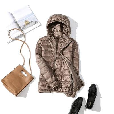 Women's Hooded Puffer Jacket for Autumn Winter Wear