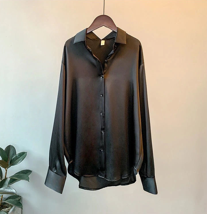 Women's Long Sleeve Shirt for Everyday Wardrobes