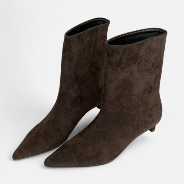 Women's Pointed Ankle Boots for Cooler Seasons
