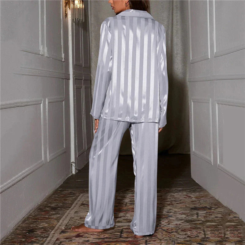 Women's Striped Pyjama Set for Relaxed Nights