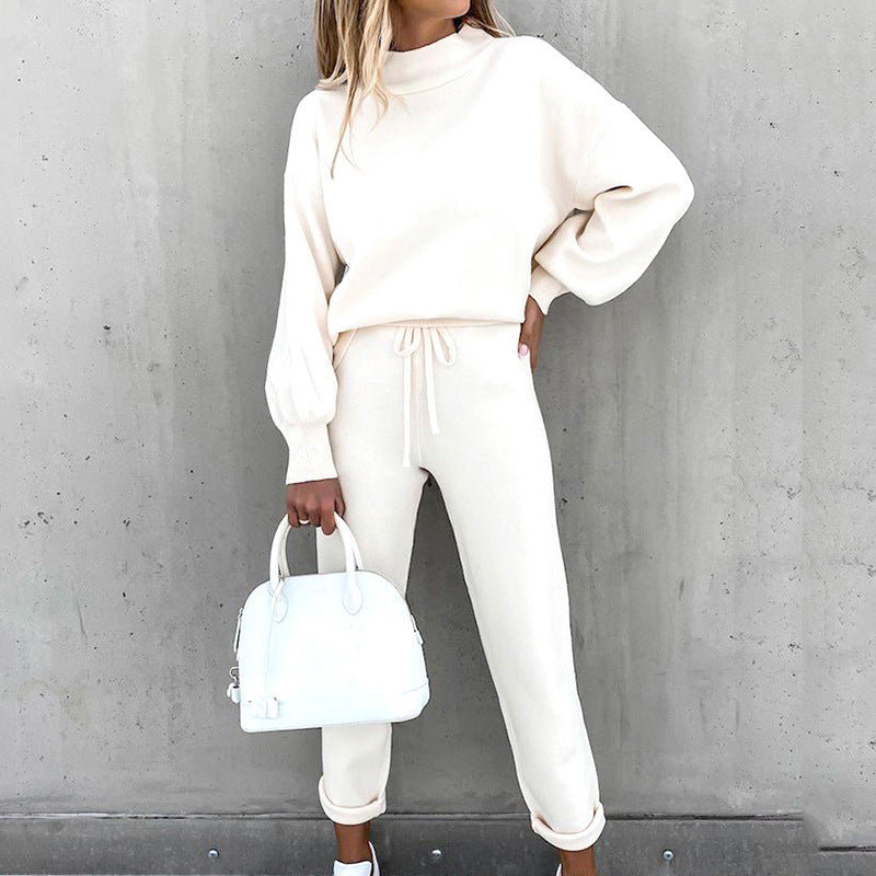 Women's Two-Piece Set for Relaxed Seasonal Wear