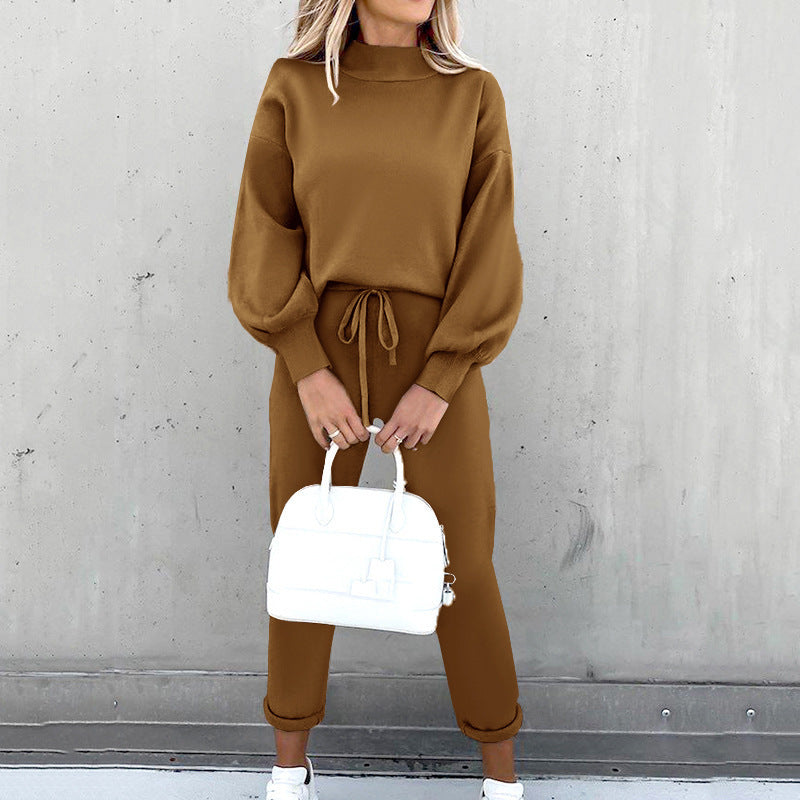Women's Two-Piece Set for Relaxed Seasonal Wear
