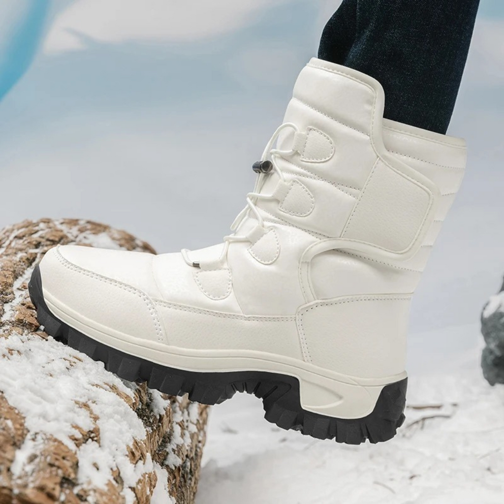 Women's Lace-Up Snow Boots, Cream white – snow view