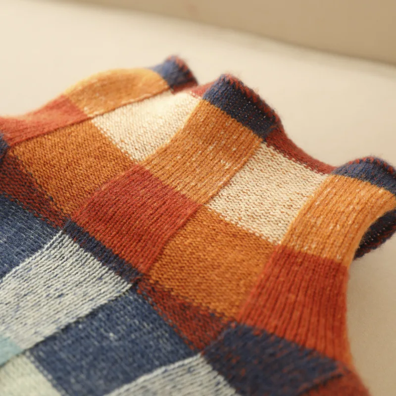 Women's Multicolor Check Turtleneck Sweater, Color block detail