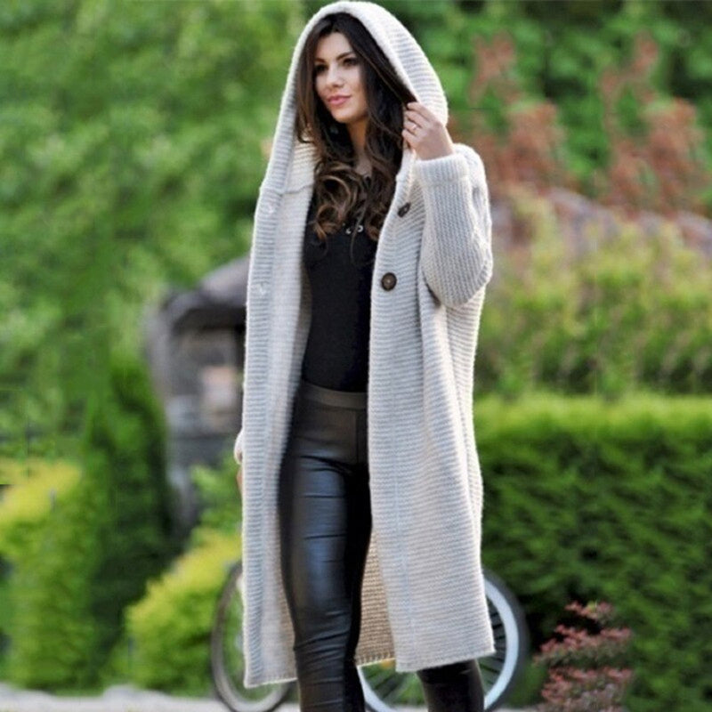 Women's long chunky knit hooded cardigan in light gray – front view