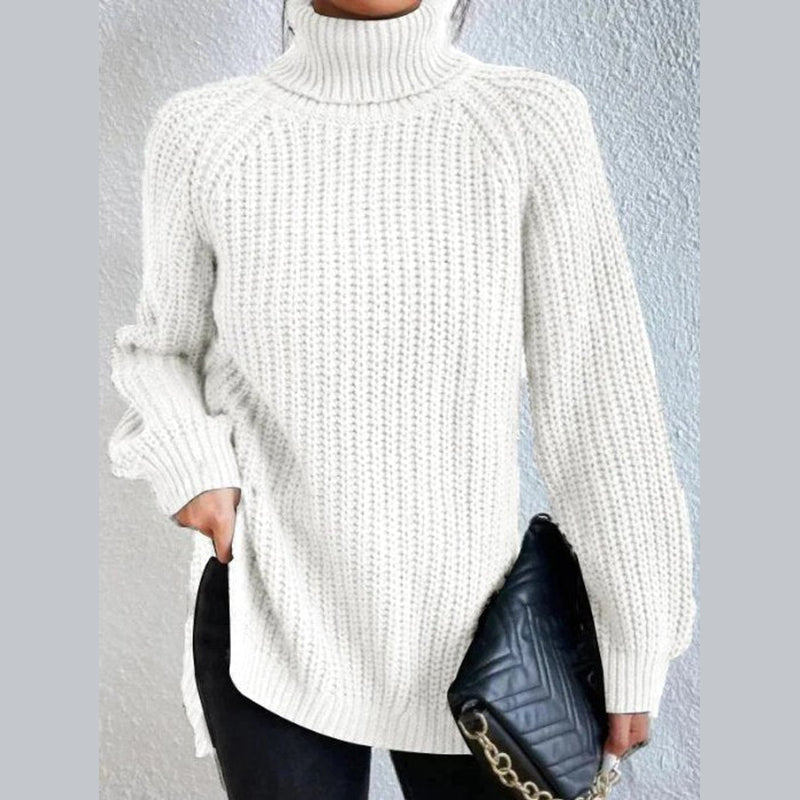 Women's oversized turtleneck rib knit sweater in white – front view