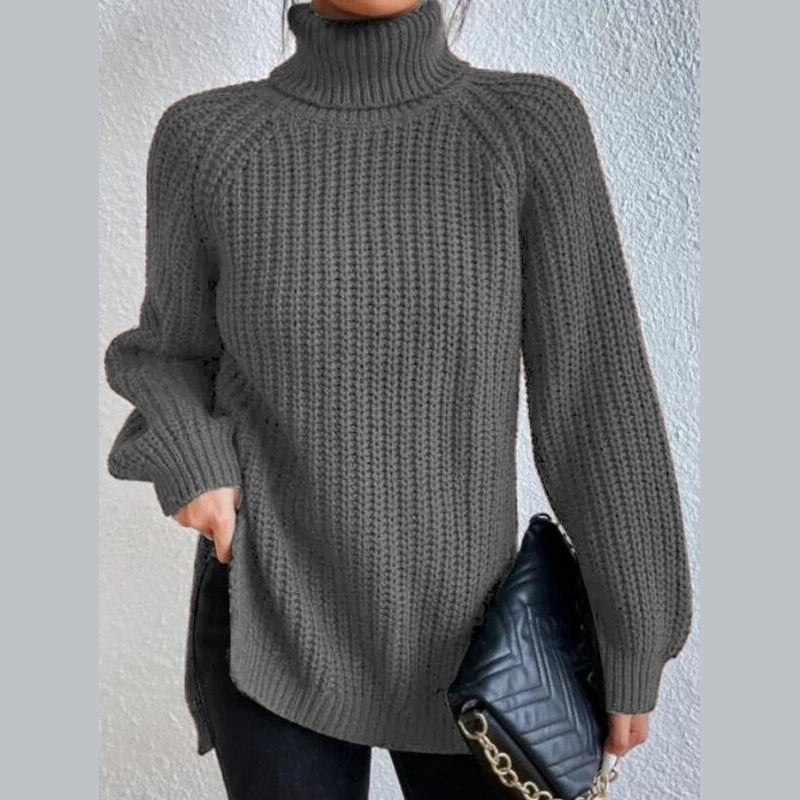 Women's oversized turtleneck rib knit sweater in gray – front view