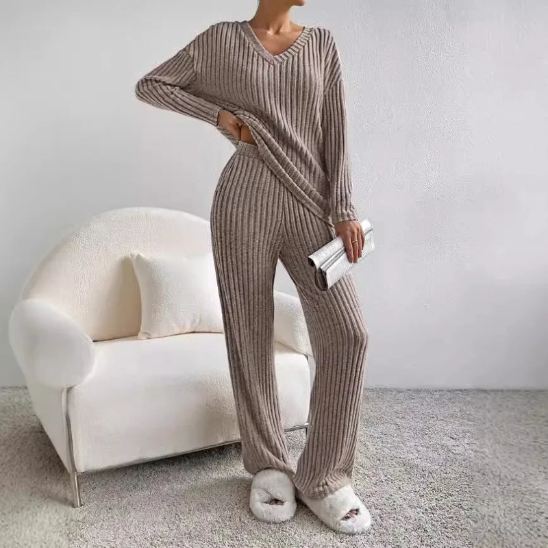 Women's Ribbed V Neck Two-Piece Lounge Set in Brown