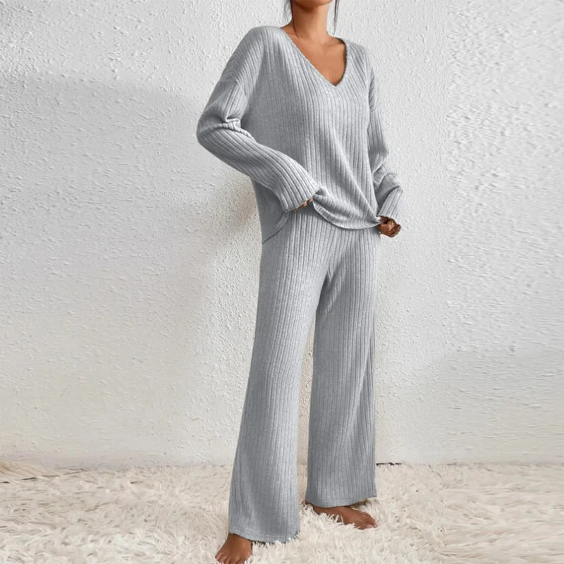 Women's Ribbed V Neck Two-Piece Lounge Set in Gray