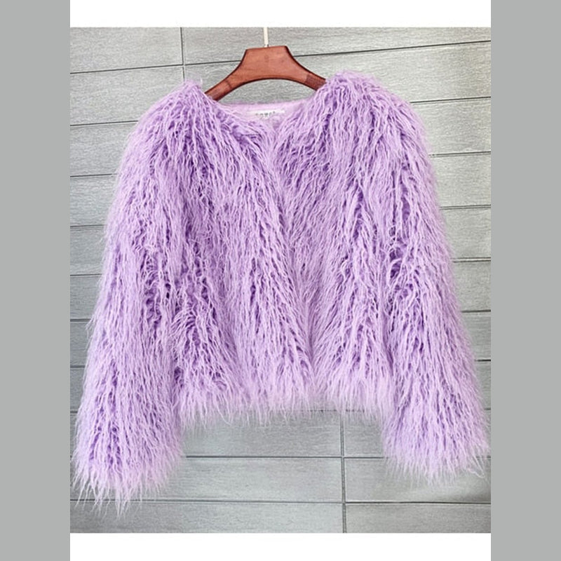 Women's shaggy faux fur jacket in lilac – front view